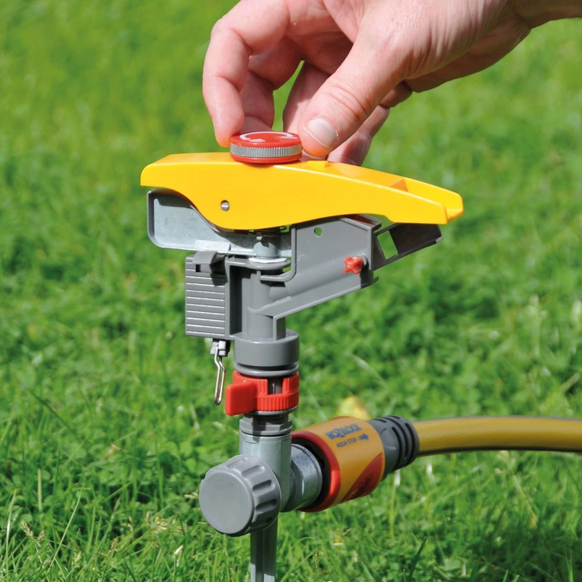 Hozelock Pulsating Sprinkler - Image 4