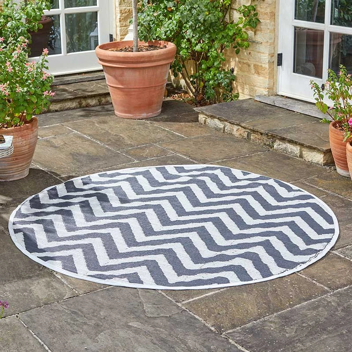Zigzag Onyx Alfresco Round Rug - 180cm